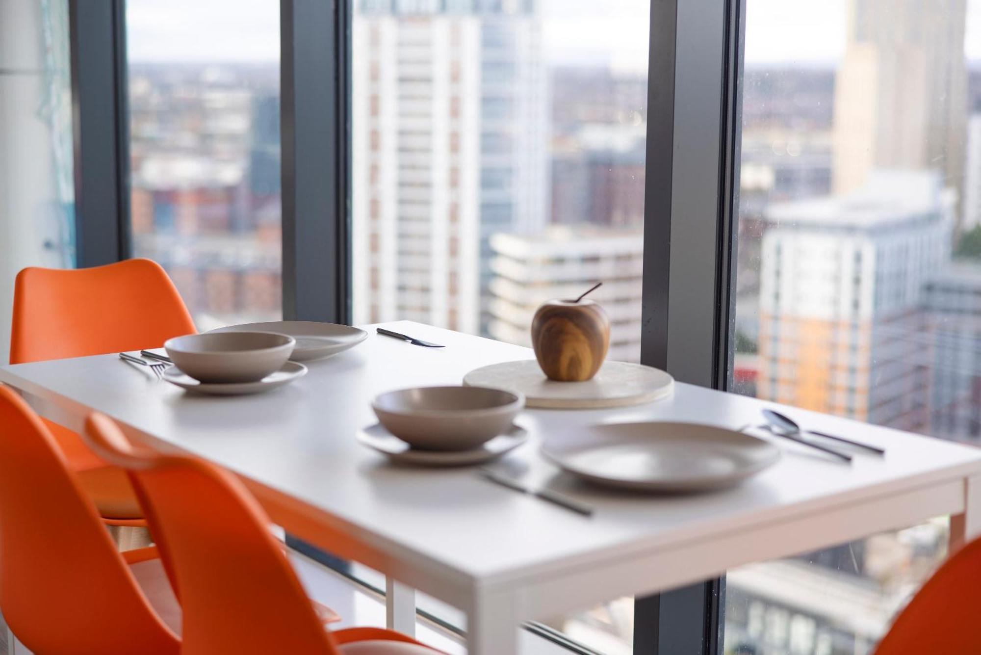 Quayside Penthouse 2 Bedroom Ensuite Near Media City & Manchester United Buitenkant foto