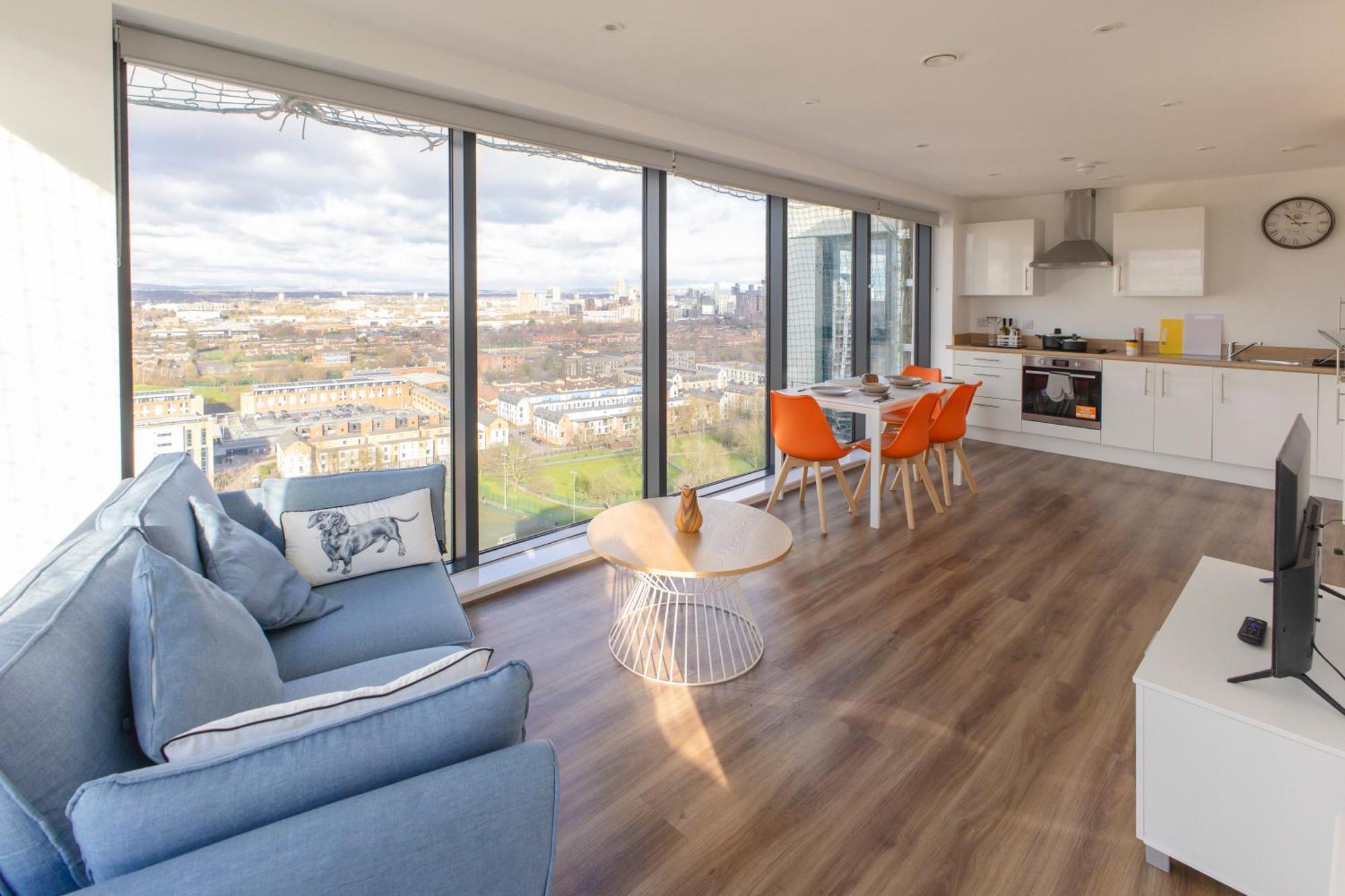 Quayside Penthouse 2 Bedroom Ensuite Near Media City & Manchester United Buitenkant foto